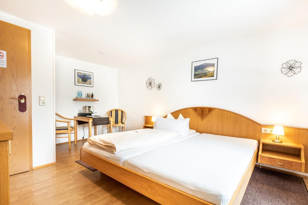 Hotel Landgasthof Zum Pflug Kleines Wiesental ภายนอก รูปภาพ